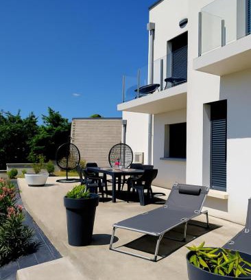 Moyrazes Villa | Grande villa moderne