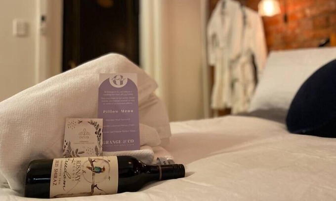 Canowindra Bed & Breakfast | GRANGE & CO - Heart of Canowindra