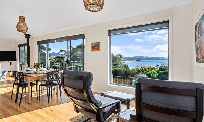 Binalong Bay House | GRANITE BEACH HOUSE @ Binalong Bay of Fires