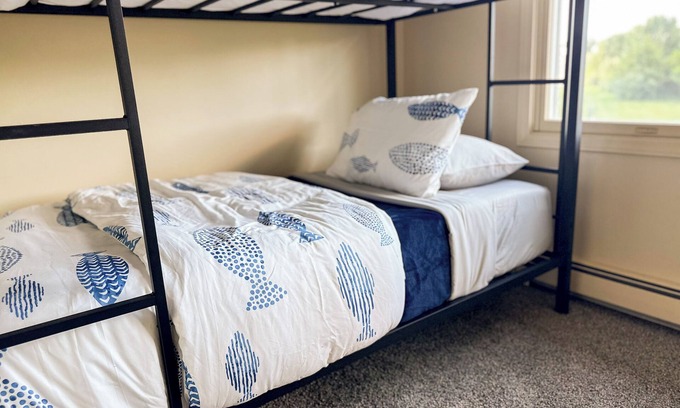 Jackson Apartment | Grass Lake Getaway - Lakefront Duplex Sleeps 8