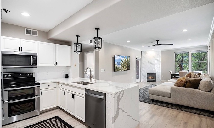 North Scottsdale Condo | Grayhawk Spacious 2 Bedroom Condo/Community Pool/Fire Pit/Jacuzzi/Fitness