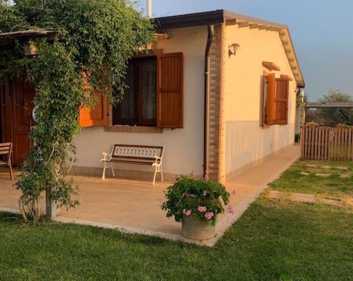 Lesina House | Graziosa casa in campagna
