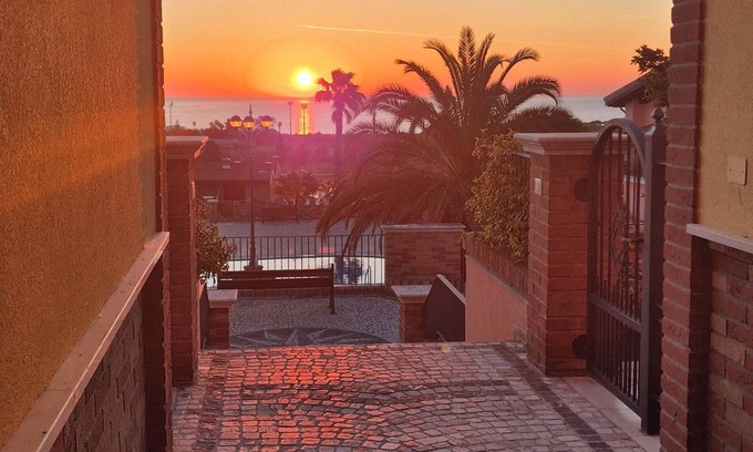 Tortoreto Apartment | Grazioso bilocale nel "Borgo Il Castello", elegante struttura con piscine