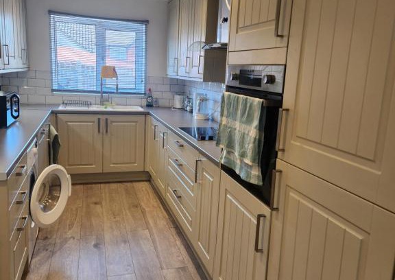 Basildon House | Great 3 bedroom home