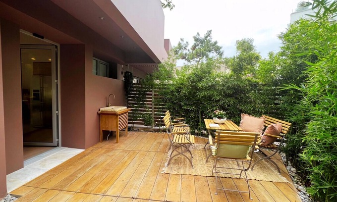 Glyfada Villa | Great Athens Villa | Villa Amfissis | 4 Bedrooms | Short Distance to Glyfada |.