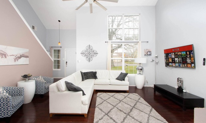 Windy Terrace House | Great for large groups and Family Friendly. Backs to local park great for kids