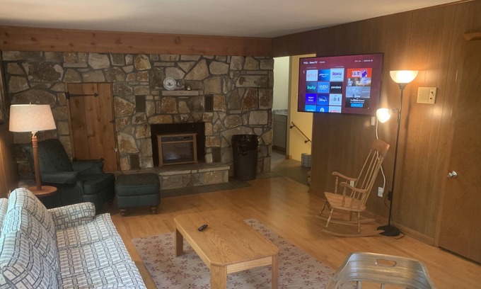 Foristell House | Great group getaway!