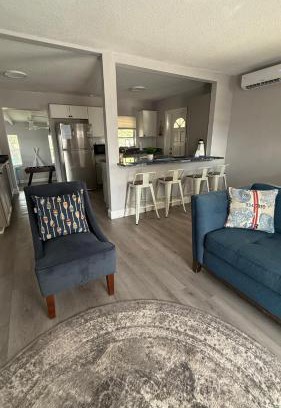 Tropic House | Great Home Close to shops, FIT, Beaches,and Space X