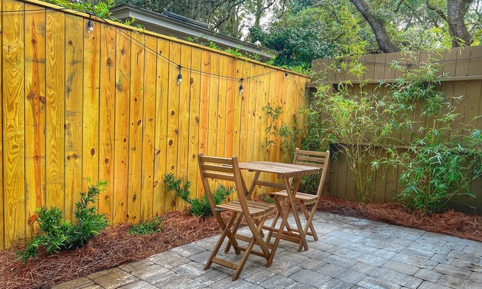 Jekyll Island Cottage | Great Home for your Family!