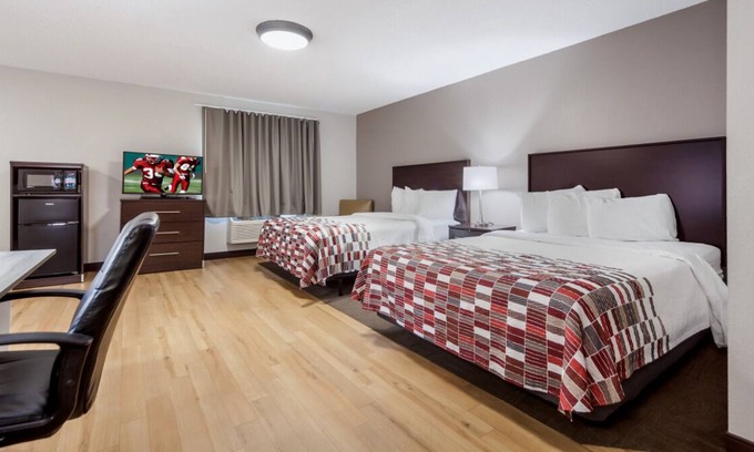 Council Bluffs Hotel | Great Hotel For The Price & Close To The Old Market! On-site Pool, Pet-Friendly!