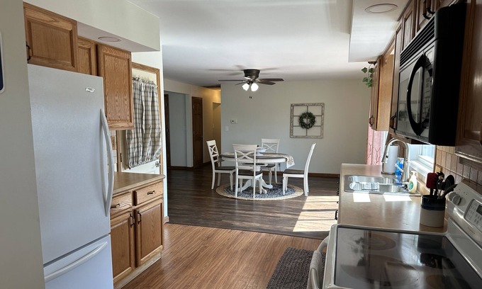 Penfield House | Great house with plenty of space for your guests- PETS STAY FREE