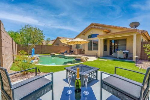 Litchfield Park House | Great location near shopping & entertainment