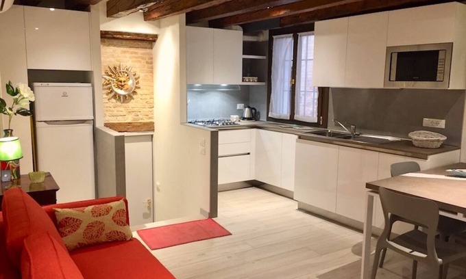 Cannaregio House | Great Location! New! 2 bedrooms & 2 bathrooms
