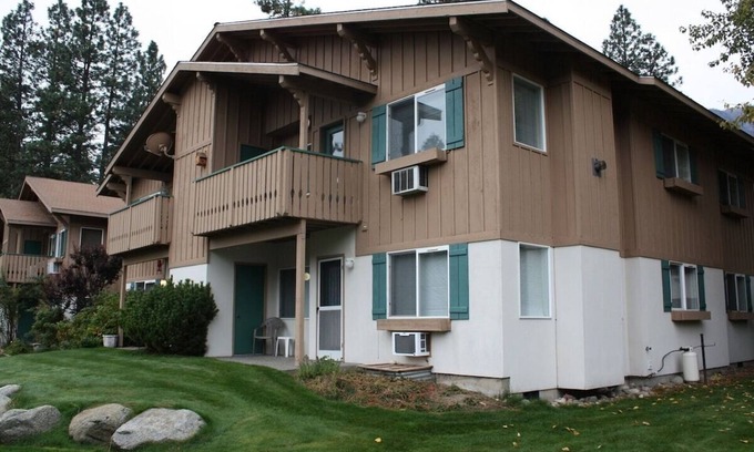 Sunshine House | Great location