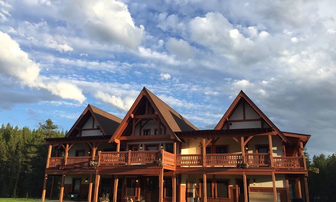 West Glacier Cabin | Great Northern Resort