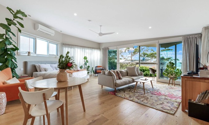 Lorne House | Great Ocean Road Sunrises