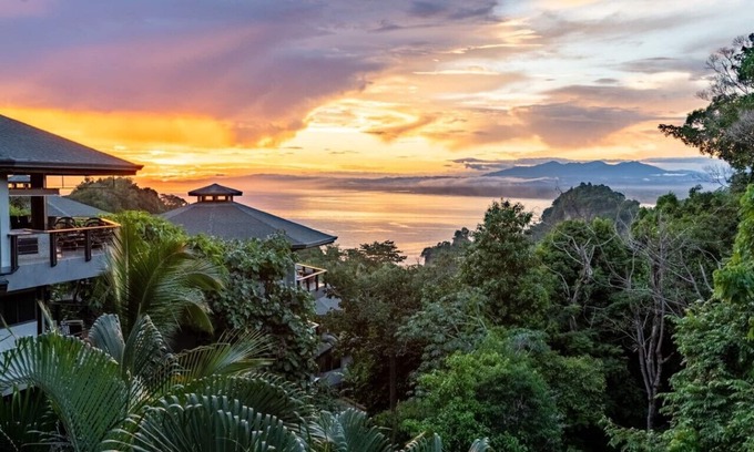 Manuel Antonio Villa | Great Ocean view, Tulemar beach access, 3 bedrooms, sleeps 10. Resort Amenities