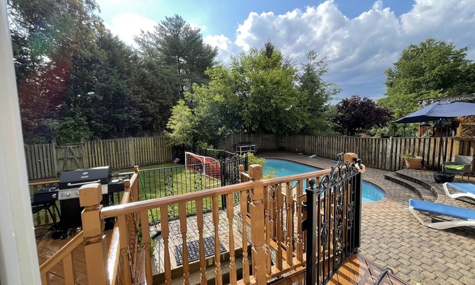 Franconia House | GREAT PLACE TO CALL HOME AT A GREAT LOCATION