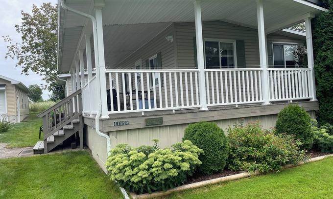 Fishers Landing Cottage | Great price for sure! A-Bay+Clayton! Clean, quiet 3 bedroom cottage+River access