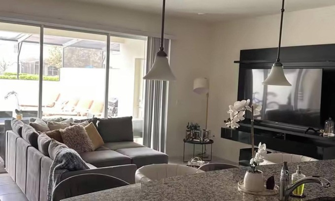 Loughman House | Great Room in excellent community and location