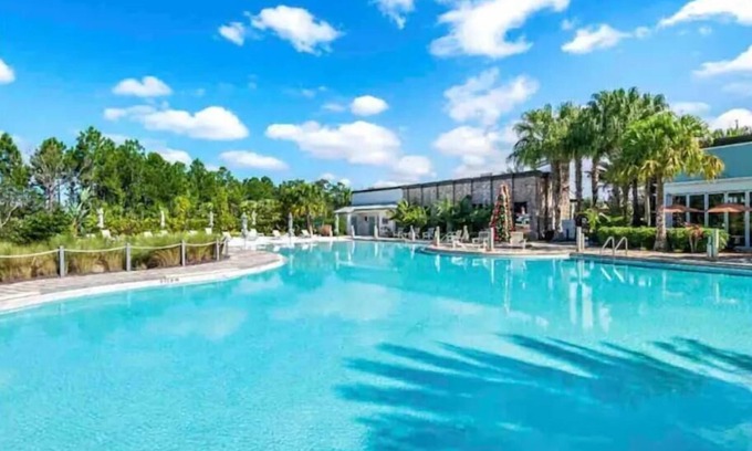 Davenport Apartment | Great Suite with Private Kitchen and bathroom, 4 people, and water park for kids