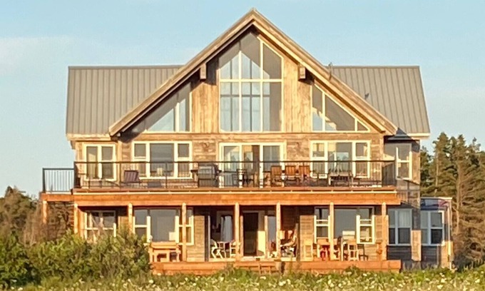 Saint Peters Bay Cottage | Great summer house walking distance to the beach