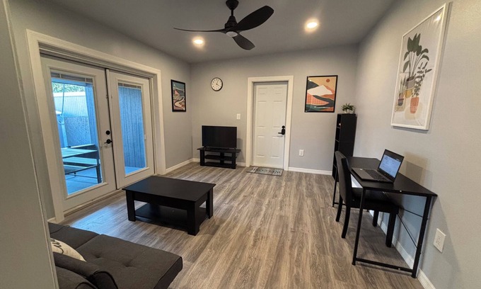 Winter Haven Apartment | 🏖️⭐️GREAT VALUE ⭐️near Legoland🏖️Clean and cozy waterfront apt