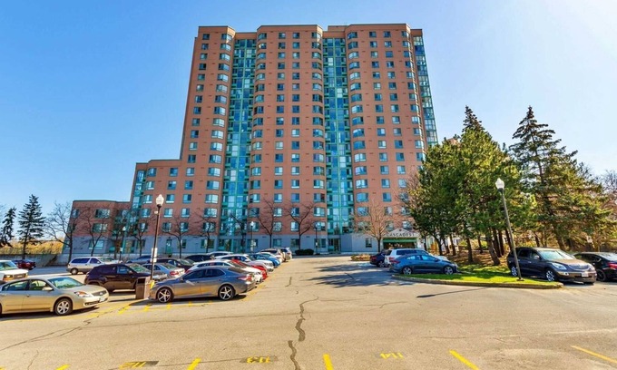 North York Condo | Great view 2 Bedroom apt with 700 sq ft terrace