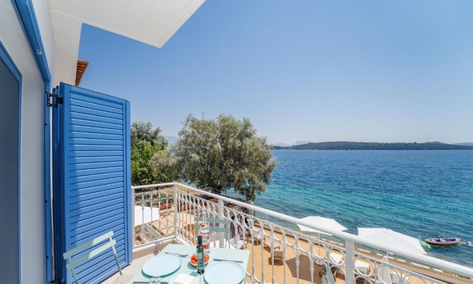 Perigiali Apartment | Greek Beach House Complex B3