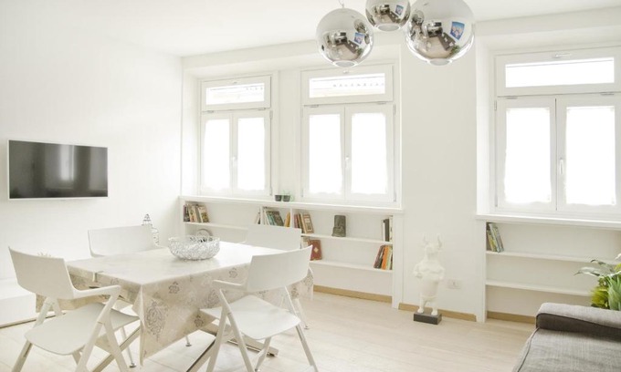 Old Town Apartment | Green Apartment
