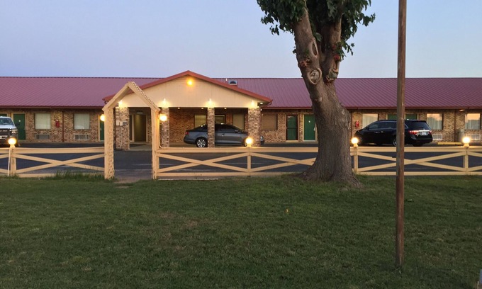 Vernon Hotel | Green Bird Inn