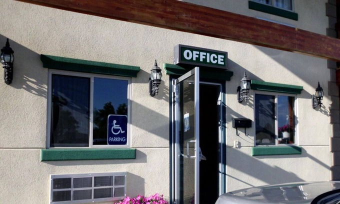 Cody Hotel | Green Gables Inn