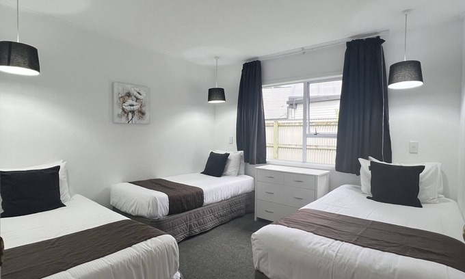 Lower Hutt Hotel | Green Gables Motel