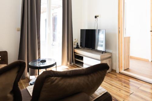 Mrcevac Apartment | Green Garden