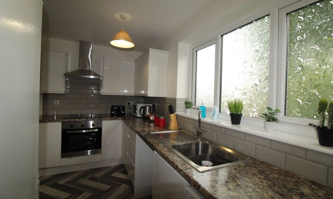 Sheffield Apartment | Green Hil Apartment