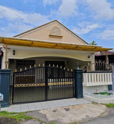 Daerah Kulai Apartment | Green Homestay B