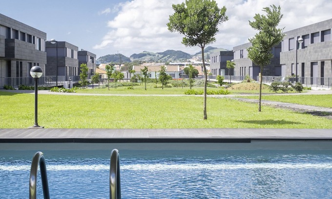 Livramento Condo | Green Island Beach Villa
