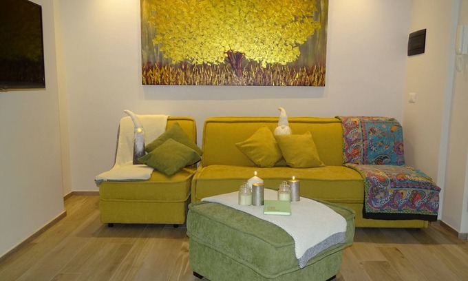 Aosta Apartment | Green Park Apartment - Blue Moon
