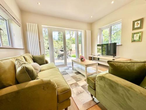 Diss House | Greenacre Lodge - cosy, dog-friendly rural home with private garden