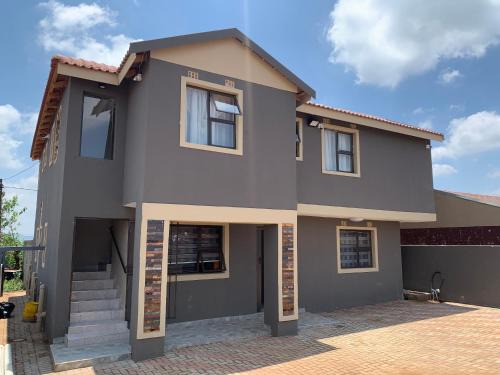 Katlehong House | Greenfield Guesthouse