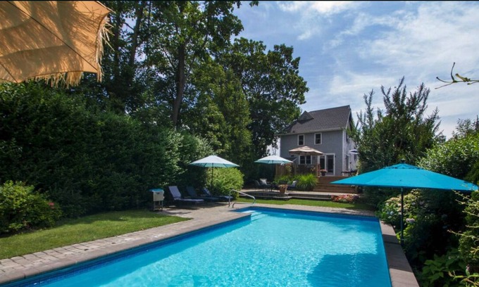 Pipes Cove House | Greenport Beach House