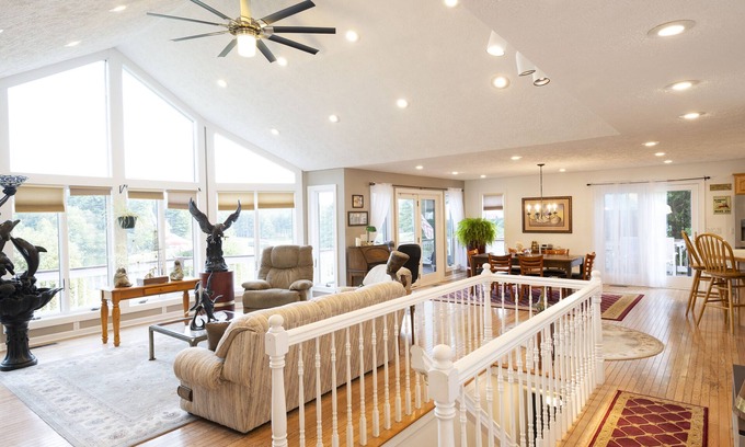 Laurel Fork Ski Chalet | Greenside Cottage