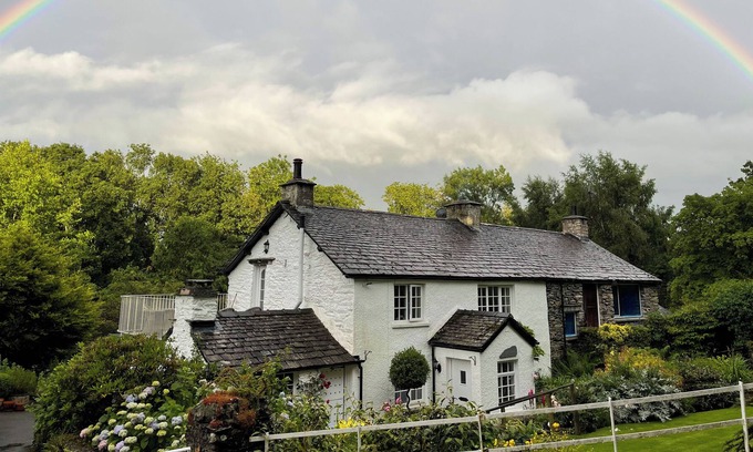 Low Newton Cottage | GREENTHORN, pet friendly, character holiday cottage in Cartmel Fell