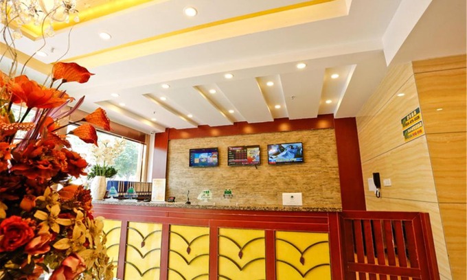 Longhutang Hotel | GreenTree Inn JiangSu Changzhou Dinosaur Park Global Harbor Express Hotel