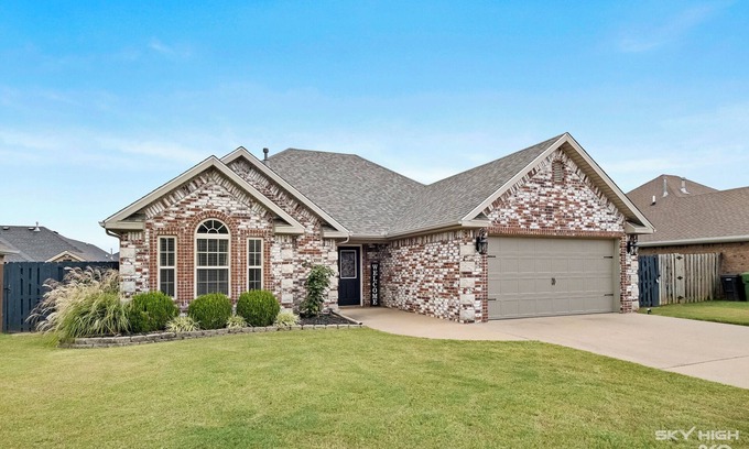 Bentonville - Fayetteville House | Greenway Getaway: Central to NWA & on the Razorback Greenway