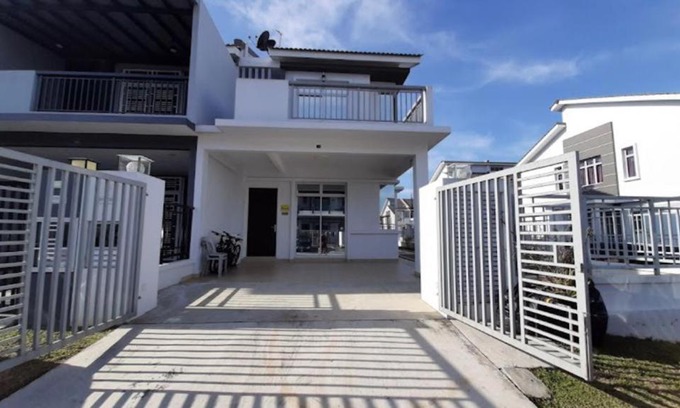 Pasir Gudang House | Greenway Guestroom