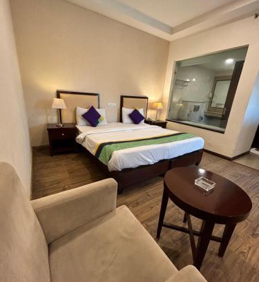 Sector 14 Hotel | grenville