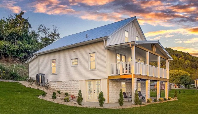 Bentonville House | Greta’s Place