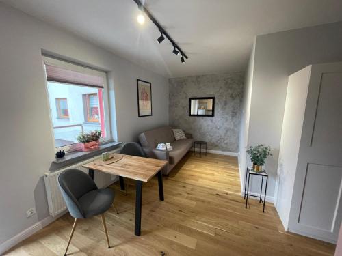 Siedlce Apartment | GREY PEPPER with balcony