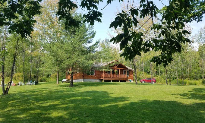 Branchport Cabin | Grey's Getaway Cabin# 3 Cabin is a Slice of heaven in Finger lakes region!